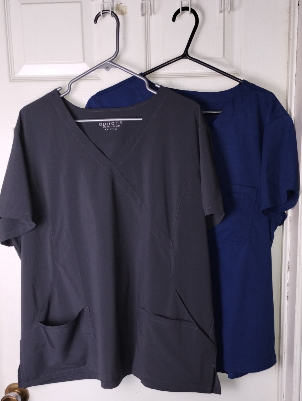 Options International Womens V-Neck Scrub Top - Charcoal Gray And Navy, XXL